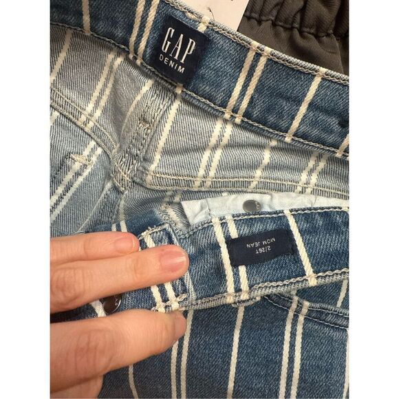 Gap Blue White Vertical Striped Flat Front Mom Jeans Light Wash Size 2/26 Tall - Picture 5 of 5